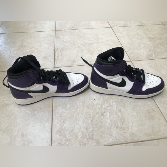 Nike Air Jordan 1 Retro High OG “Court Purple” Sneakers - Picture 8 of 15
